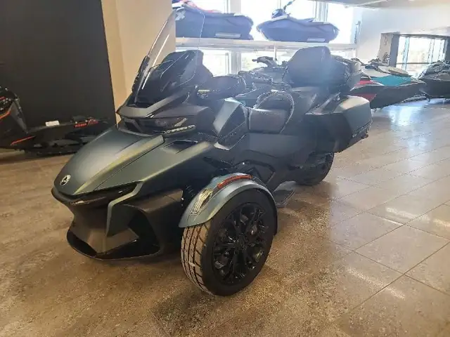 2025 CAN-AM Spyder RT Limited SE6 in Sport Touring in Lanaudière - Image 3