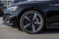 | Awd | Toit Ouvrant | Apple CarPlay | Caméra de Recul | Sièges Chauffants | Surveillance des Angles... (image 6)