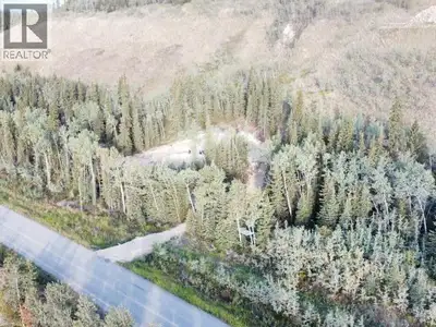 Wake up with the Yukon River at your footsteps, your very own front-row seat to nature's greatest sh...