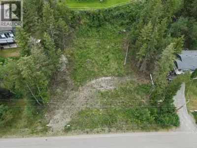 Build your dream home in the sought-after Russet Bluff Subdivision! This 0.429-acre vacant lot offer...