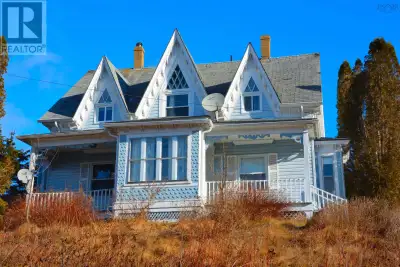 This century home is located in Goldboro. It overlooks Isaac's Harbour. On the main level this resid...