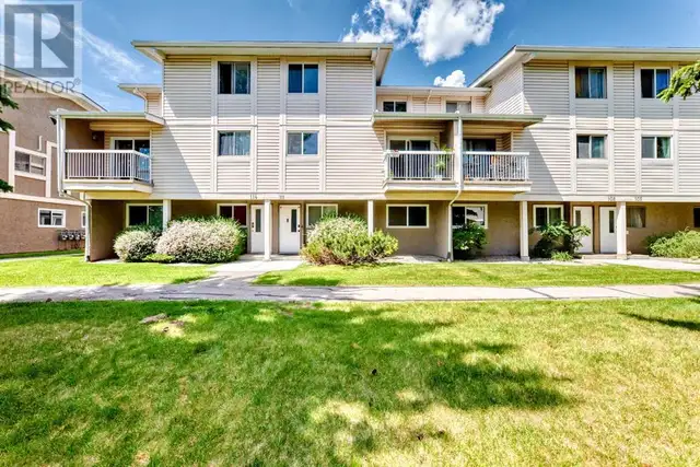 111, 3015 51 Street SW Calgary, Alberta628647592609301229