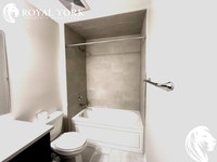 ** OPEN 24/7 - CALL: 437-561-9900 ** 1 Bedroom + Den, 1 Bathroom, Near Parks, Public Transportation,... (image 4)