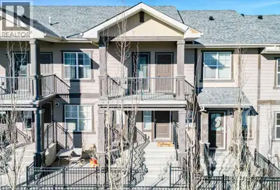 Welcome to this well-maintained, bright and modern 2-bedroom, 1-bathroom stacked townhouse nestled i...