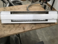 Baseboard heater with thermostat electric