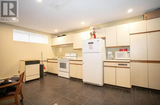 99 Pine ST # 510 Sault Ste. Marie, Ontario in Long Term Rentals in Sault Ste. Marie - Image 19