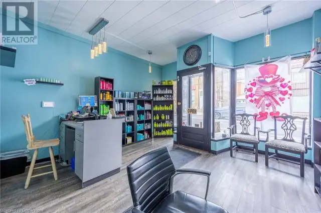 10 MAIN Street N Hagersville, Ontario628647558465301221