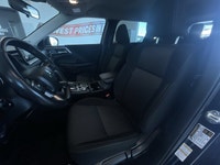 ===== Key Features ===== * 34,999 km * One Owner * No Reported Accidents * All-Wheel Drive (AWD) * 2... (image 9)