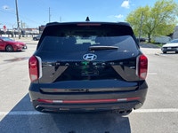 Welcome to Kingscross Hyundai! WAS: $44888 NOW: $44388 plus taxes and licensing fees Engine: V6 Cyli... (image 3)