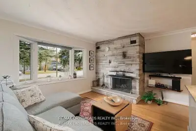 Price: $999,999 / $3,794/mo Beautifully updated bungalow on a spectacular, extra deep 50x200ft lot i...