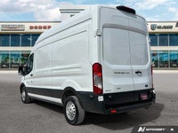 | Exterior Parking Camera Rear | Brake Assist | Electronic Stability Control | Fully Automatic Headl... (image 2)