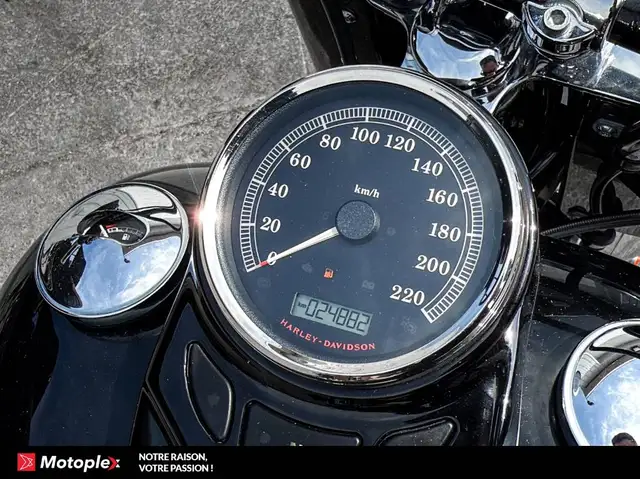 2015 HARLEY DAVIDSON SOFTAIL SLIM FLSS in Street, Cruisers & Choppers in Gatineau - Image 7