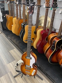 Hofner B-Bass Hi Series Bass Guitar City of Toronto Toronto (GTA) Preview