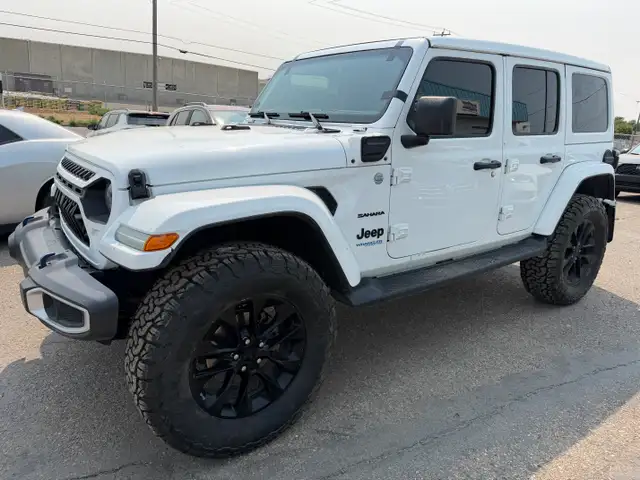 2021 Jeep Wrangler 4xe Unlimited Sahara in Cars & Trucks in Lethbridge - Image 6