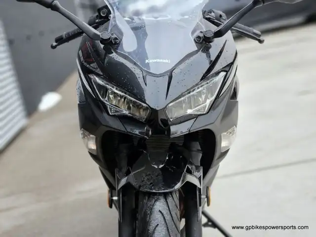 2018 Kawasaki Ninja 400 ABS in Sport Bikes in Oshawa / Durham Region - Image 7