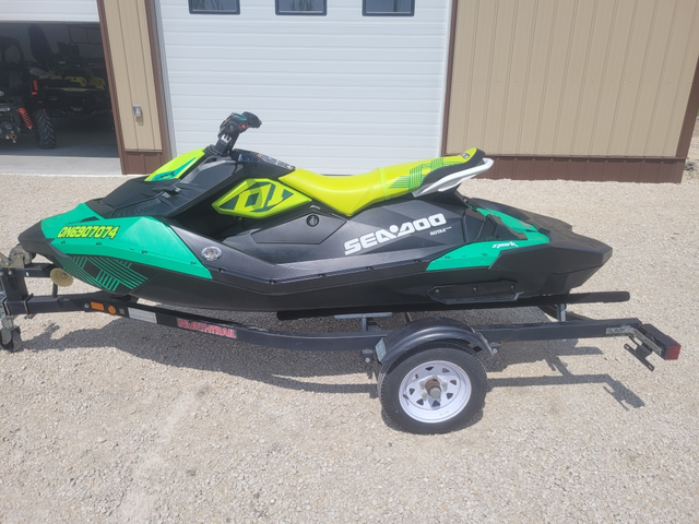 2020 SEADOO SPARK TRIXX 3UP (FINANCING AVAILABLE) in Personal Watercraft in Strathcona County - Image 4