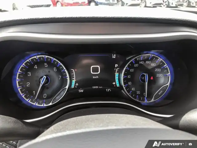 2025 Chrysler Pacifica Select | Apple/Android Auto | Clean5497663003826688017