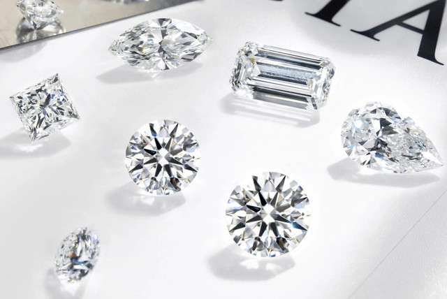 GIA CERTIFIED NATURAL DIAMONDS – DIAMANTS NATURELS CERTIFIÉS GIA dans Bijoux et montres  à Ville de Montréal - Image 4