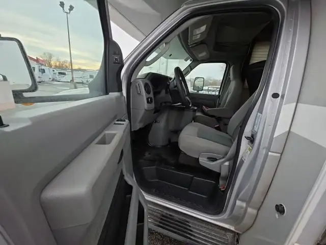 2024 Adventurer LP Class C Adventurer 24DS in RVs & Motorhomes in Kelowna - Image 9