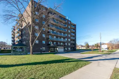 Building Description Welcome to Victoria Park Tower & Imperial Tower Apartments, a spacious rental c...