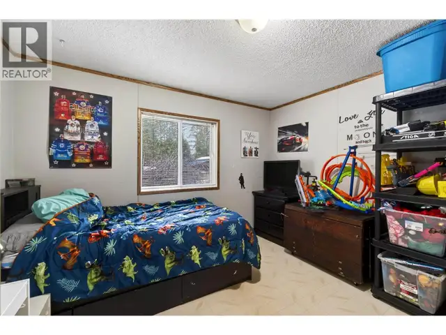 19 West Poirier Road Mara, British Columbia in Houses for Sale in Kamloops - Image 33