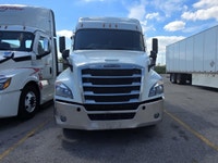 Ryder Stock ID: 254896 Transmission Type/Speed: AUTO 12 Engine: DIESEL DD15AT'17 475/1650 Horse Powe... (image 1)