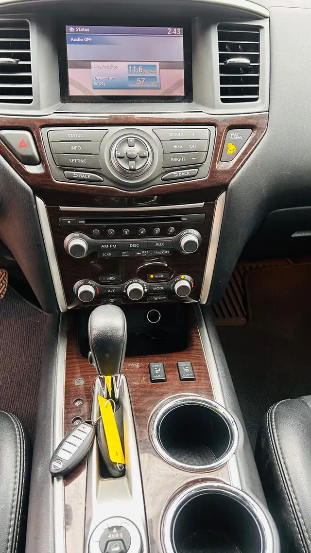 2016 Nissan Pathfinder S in Cars & Trucks in Oakville / Halton Region - Image 18