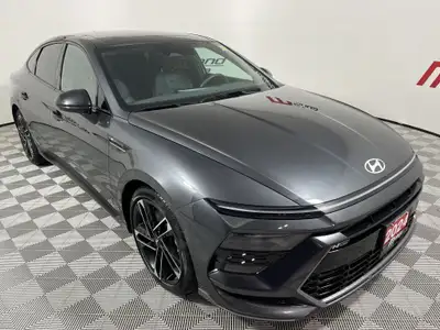 Features 12.3" digital instrument cluster 12.3" touchscreen infotainment system Apple CarPlay & Andr...