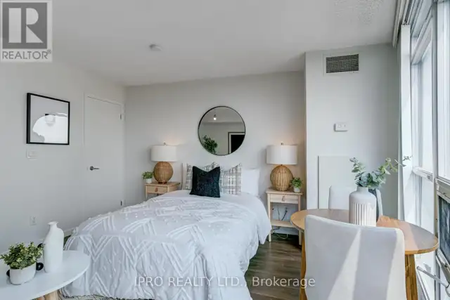 1407 - 219 FORT YORK BOULEVARD Toronto (Niagara), Ontario in Condos for Sale in City of Toronto - Image 7