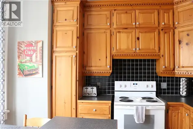 114 CHURCH Street Waterloo, Ontario in Houses for Sale in Kitchener / Waterloo - Image 27