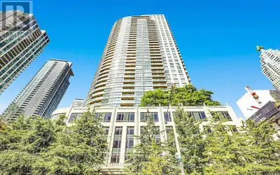 1814 - 18 YONGE STREET Toronto (Waterfront Communities), Ontario