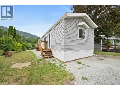 Brand-new 2026 manufactured home in Cedar Crescent Mobile Home Park, a welcoming 55+ community in Sa...