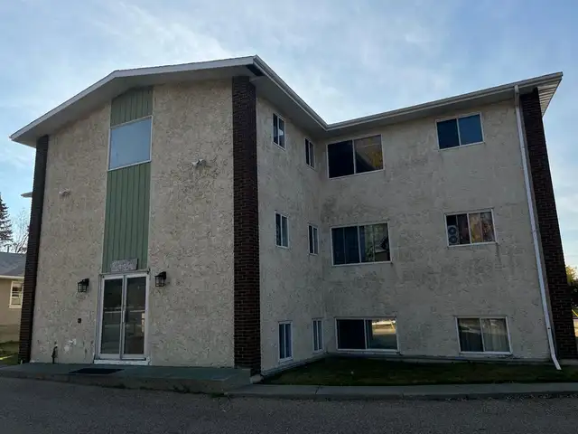 5630 42 Street Unit 3