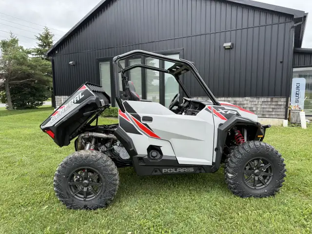 2025 Polaris GENERAL XP 1000 SPORT - GHOST GRAY Sport in ATVs in Markham / York Region - Image 12