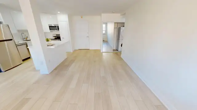 Apartment for Rent at 455 Maple, Downtown in Long Term Rentals in Oakville / Halton Region - Image 7