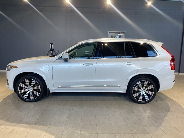 2021 Volvo XC90 T8 eAWD Inscription in Cars & Trucks in Edmonton - Image 2
