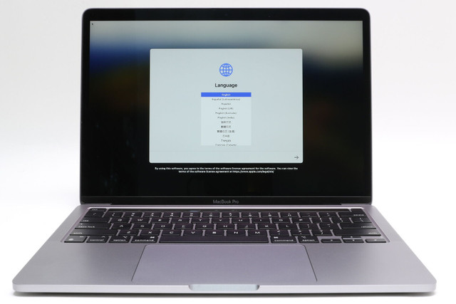 2020 Macbook Pro. 8GB Ram, 256GB SSD. GREAT CONDITION in Laptops in City of Toronto