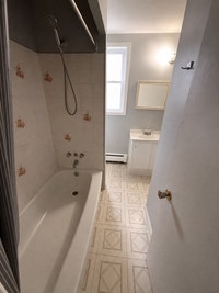 Nice 1 Bedroom Apartment Available immediately! Prime Location, Close to All Amenities. All Utilitie... (image 1)