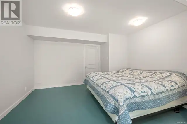 9900 Greenhill Rd Denman Island, British Columbia in Houses for Sale in Comox / Courtenay / Cumberland - Image 38