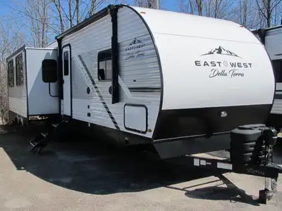 BEAUTIFUL OPPOSING SLIDE REAR LIVING LAYOUT BY EAST TO WEST'S DELLA TERRA SERIES-THIS TRAILER HAS A...
