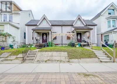 1 - 822 GERRARD STREET E Toronto (North Riverdale), Ontario