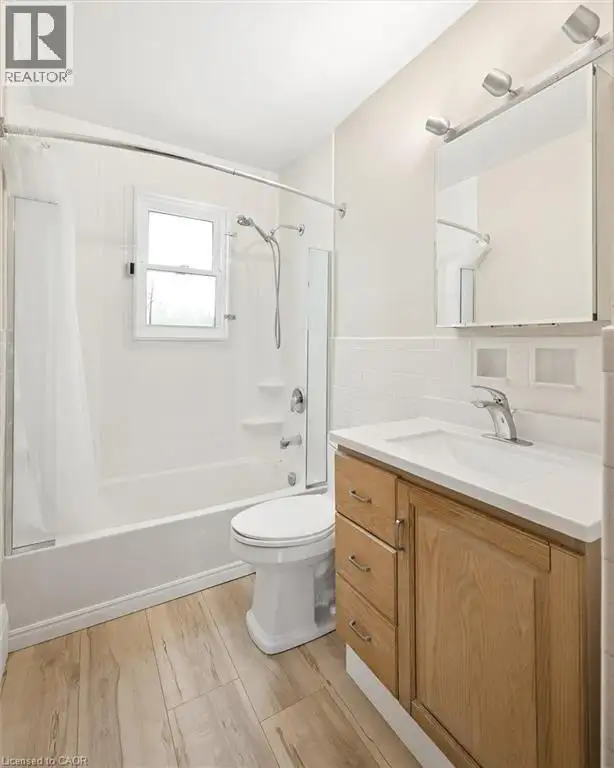 476 PROSPECT Avenue Kitchener, Ontario in Houses for Sale in Kitchener / Waterloo - Image 17