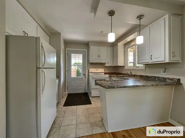 $420,000 - Bungalow for sale in Sherbrooke (Jacques-Cartier) in Houses for Sale in Sherbrooke - Image 6