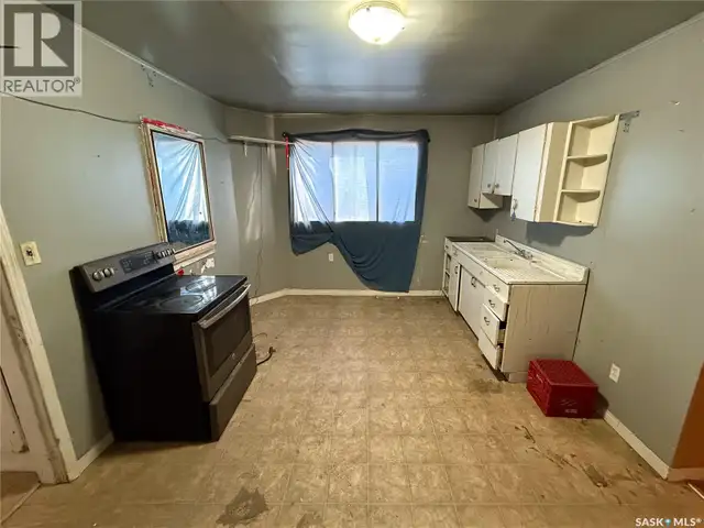 121 1st AVENUE W Shaunavon, Saskatchewan in Houses for Sale in Swift Current - Image 12