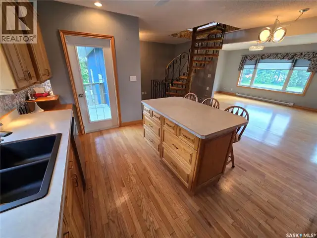 Muchowski Acreage Montmartre, Saskatchewan in Houses for Sale in Regina - Image 15