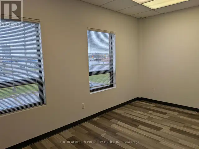 218 - 1900 MERIVALE ROAD Ottawa, Ontario in Commercial & Office Space for Rent in Ottawa - Image 9