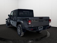 This 2026 JEEP GLADIATOR SPORT 4X4 has the following options Cloth Low-Back Bucket Seats, Remote Sta... (image 3)