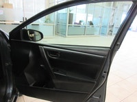 TOYOTA COROLLA 2016 AUTOMATIQUE / AIR-CLIMATISÉ / BLUETOOTH AVEC 134 600 KM CERTIFIÉ ( RAPPORT CARFA... (image 7)