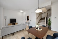 Promotion en cours: plus de détails au bureau de location. **Destimo II** propose des maisons de vil... (image 2)