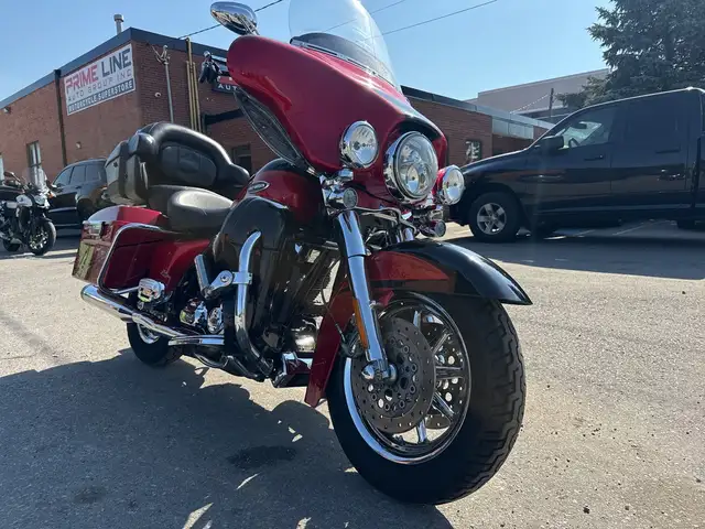 2007 Harley-Davidson CVO Electra Glide Ultra ~ CVO ELECTRA GLIDE in Sport Touring in City of Toronto - Image 5